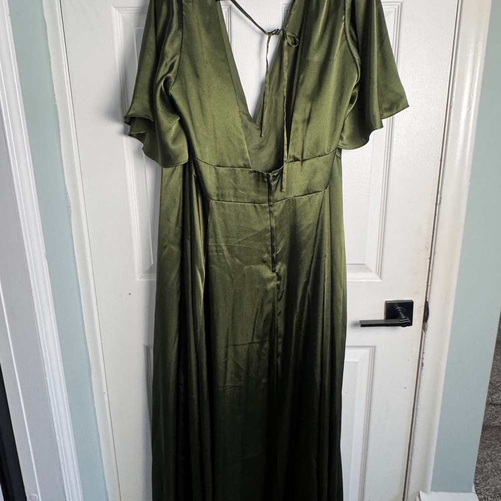 Elegant Olive Green Maxi Dress - Picture 4 of 5